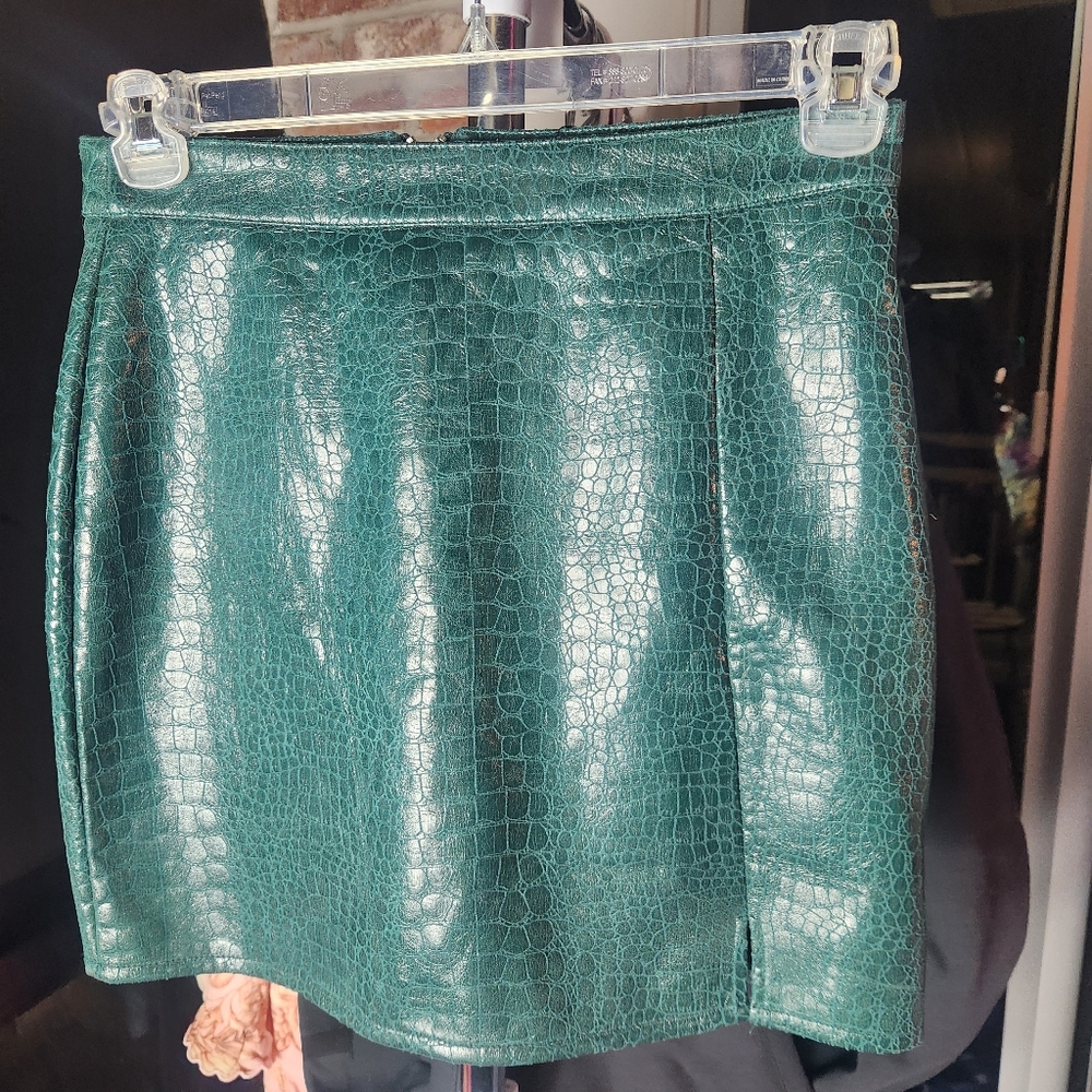 Nasty Gal Green skirt